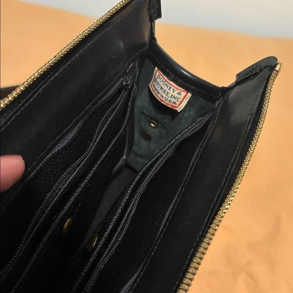 Dooney & Bourke Vintage All Weather Leather Black Leather Crossbody Bag - Picture 9 of 12